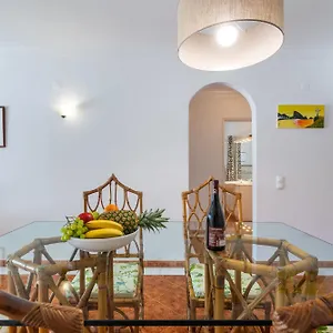 https://amazing-sunny-flat-swimming-pool-terrace.hotelaalgarve.com
