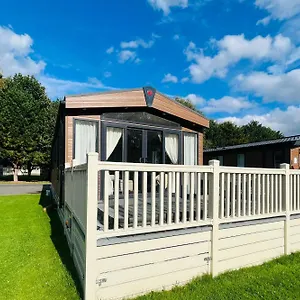 https://bakers-lodge-with-hot-tub.yorkshirehotels.net